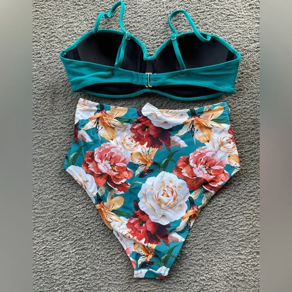 NWT CUPSHE 2-Piece Swimsuit. Size L. - Picture 4 of 9